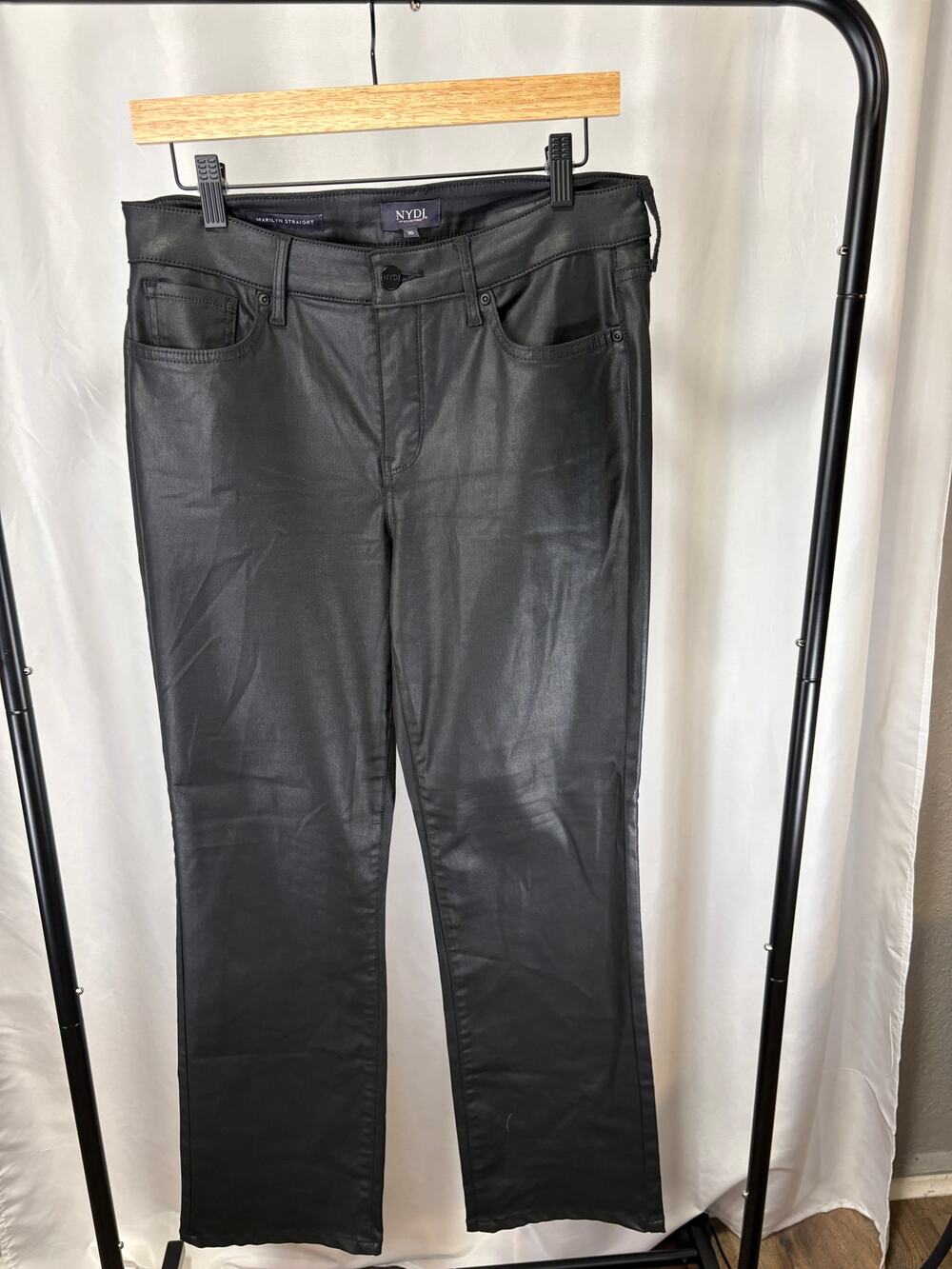 NYDJ Marilyn Straight Jeans Women’s 10 Black Coated Lift Tuck Faux Leather Look